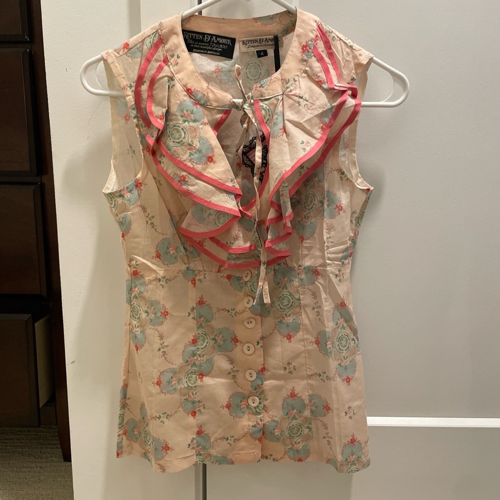 kitten D’Amour  Madame coco frill front blouse size 4